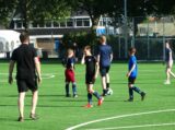 Laatste training S.K.N.W.K. JO11-1JM van seizoen 2022-2023 (partijtje tegen de ouders) (42/221)